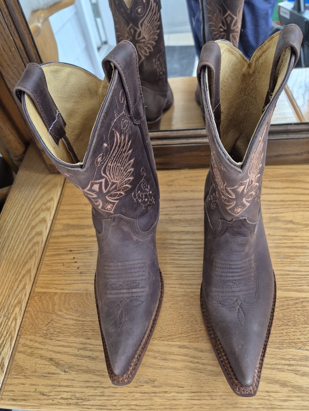 Handcrafted Las Trankas Mexico Cowboy Boots (Size 24 / US 7) Slim Fit